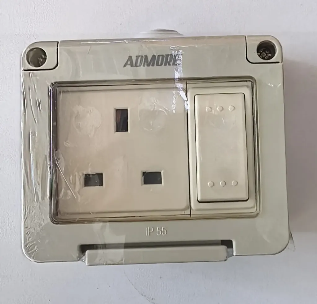 [AW405] Admore-13A 1G Water proof Switch Socket (AW405)